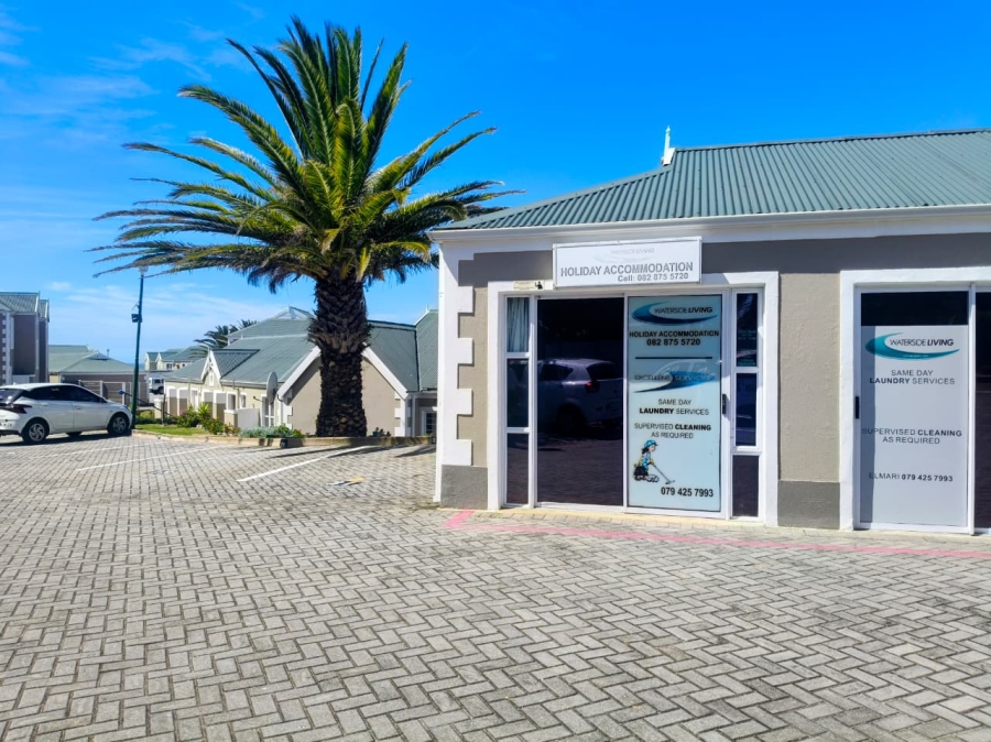 Commercial Property for Sale in Marina Martinique Eastern Cape